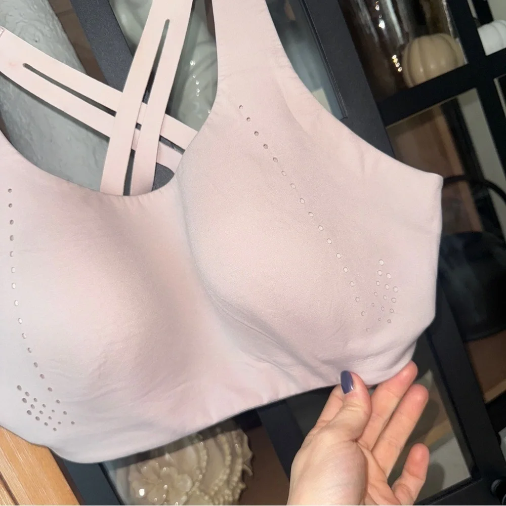 lululemon athletica size 36d